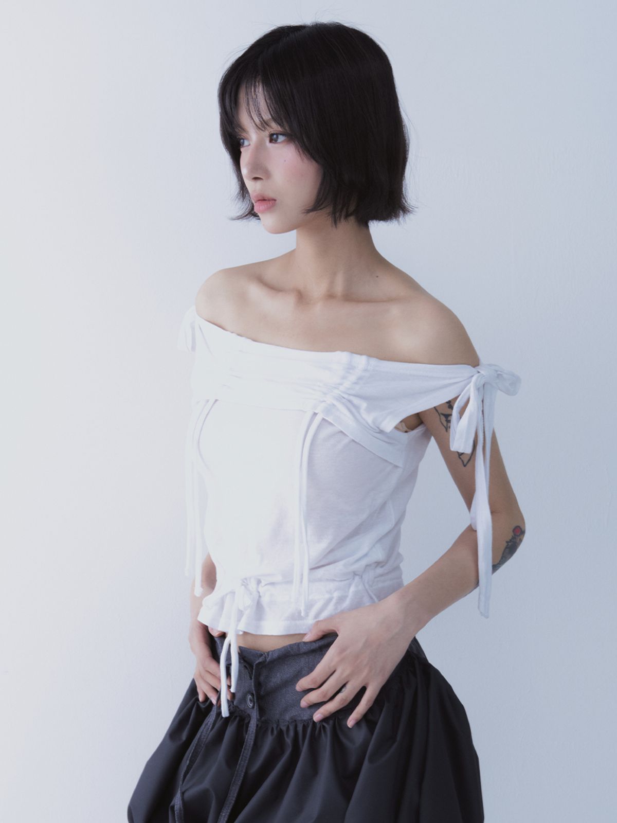 쎄쎄쎄(SETSETSET) RABBIT SHIRRING T-SHIRT WHITE