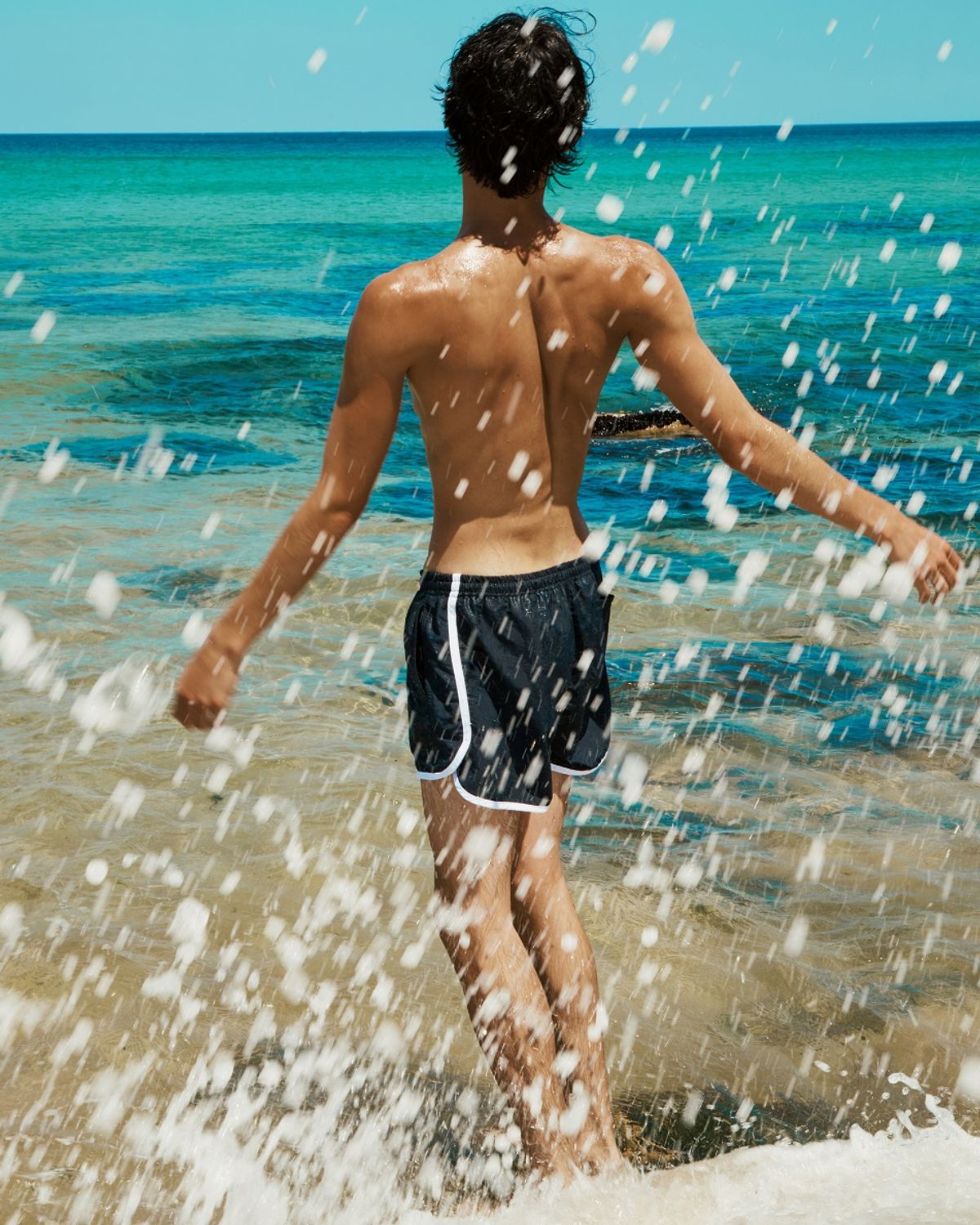 필즈라이크썸머(FEELS LIKE SUMMER) CURVED LINE SWIM SHORTS (NAVY)