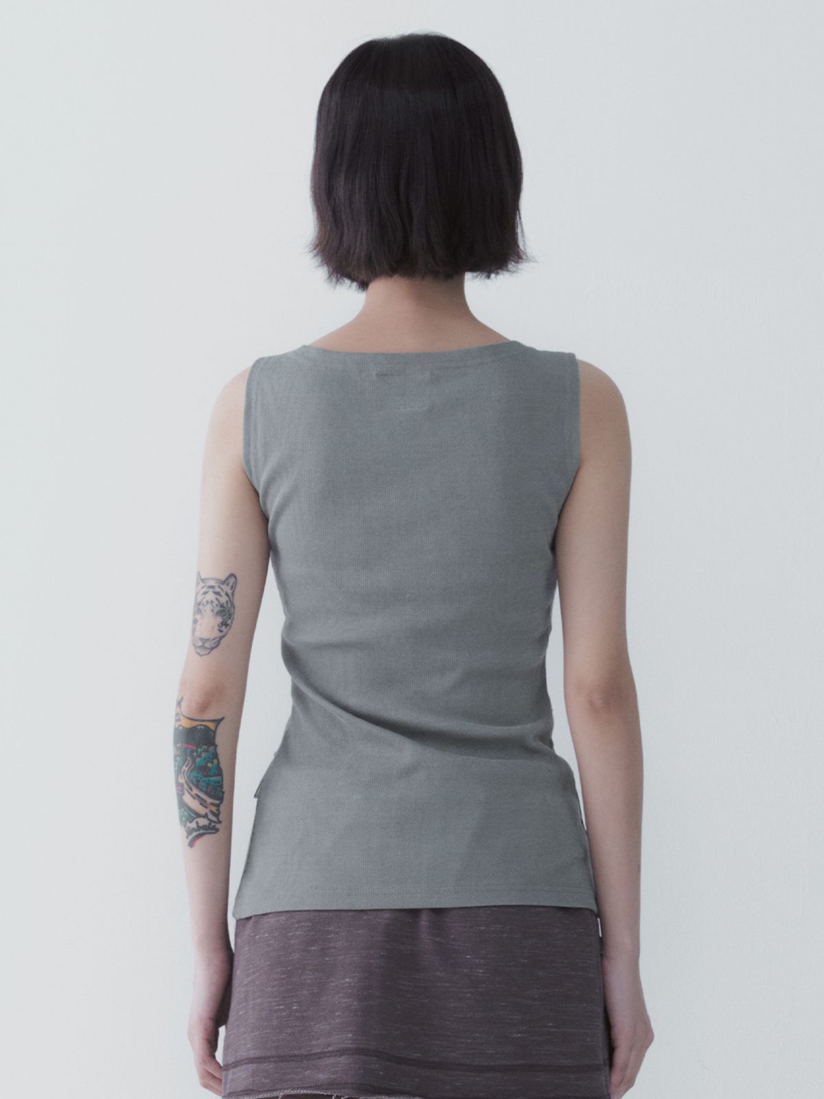 쎄쎄쎄(SETSETSET) LUCKY 333 POCKET SLEEVELESS KHAKI