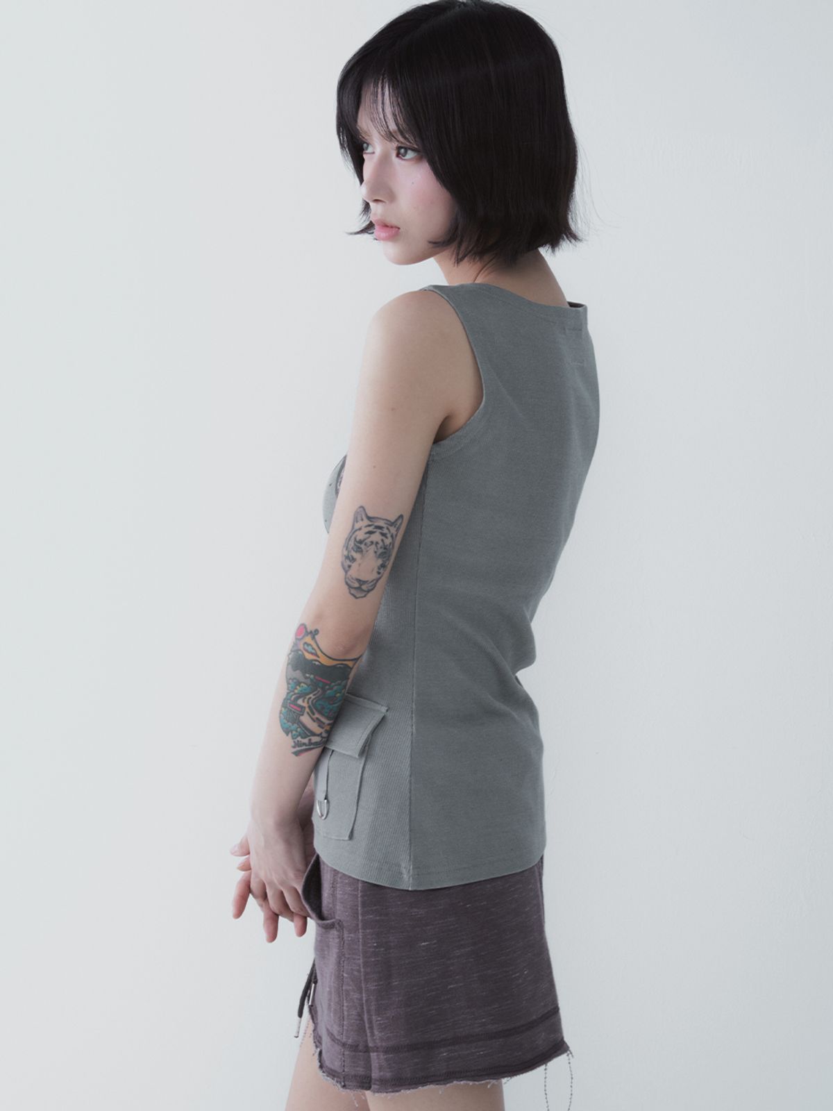 쎄쎄쎄(SETSETSET) LUCKY 333 POCKET SLEEVELESS KHAKI