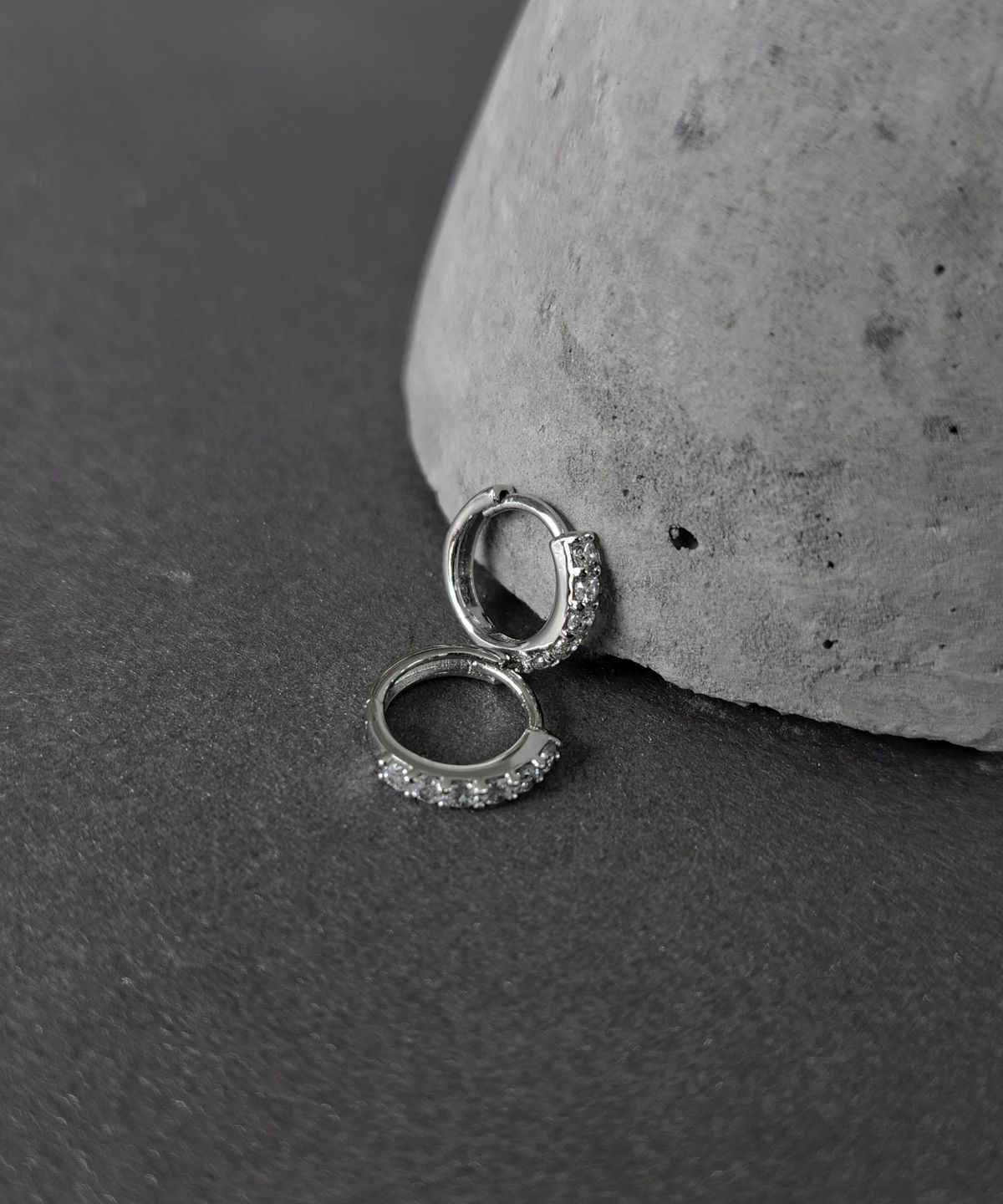 바라두(BARADU) [BARADU 925] Pave mini round hoop earrings - M