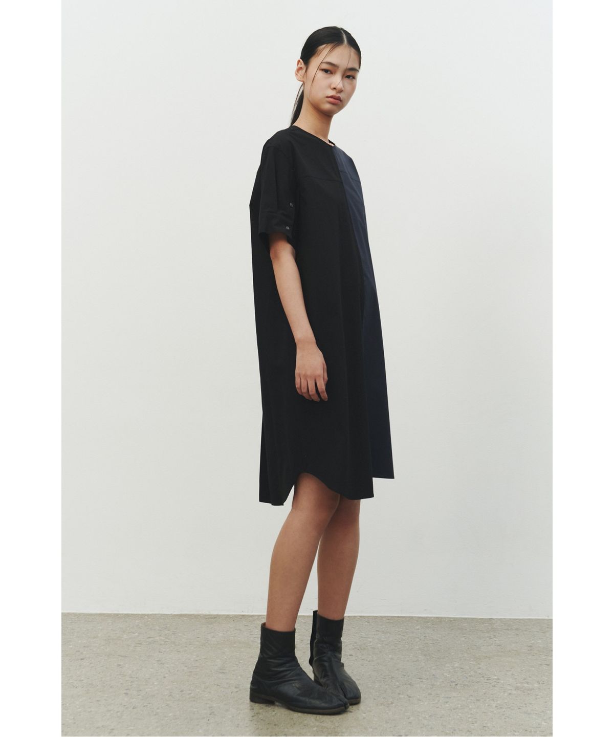 래코드(RECODE) Mock Neck Split Dress_RQDAM25572BKX