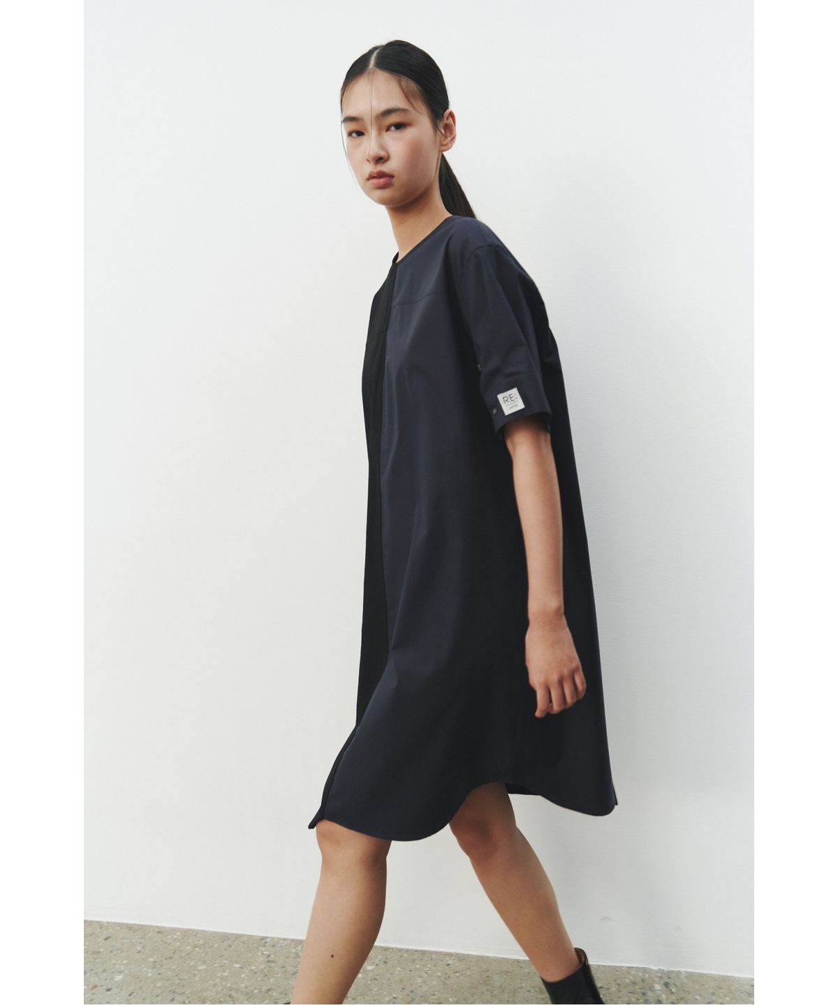 래코드(RECODE) Mock Neck Split Dress_RQDAM25572BKX