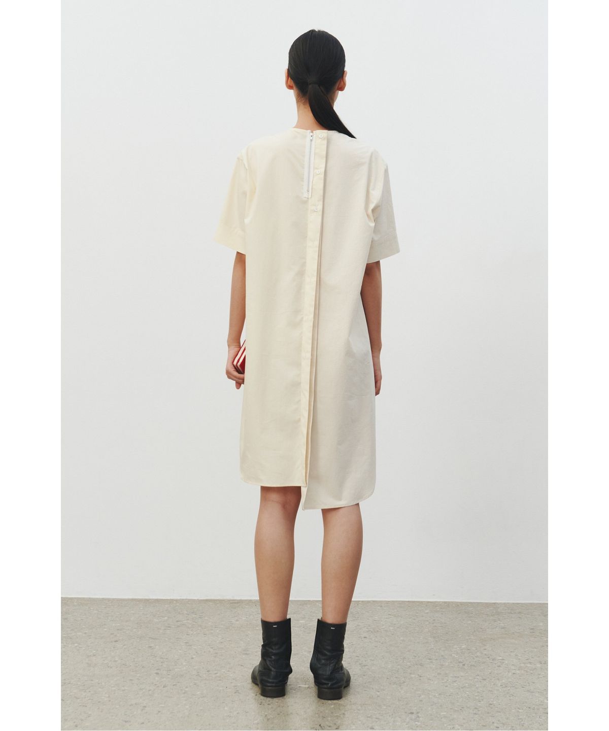 래코드(RECODE) Mock Neck Split Dress_RQDAM25572IVX