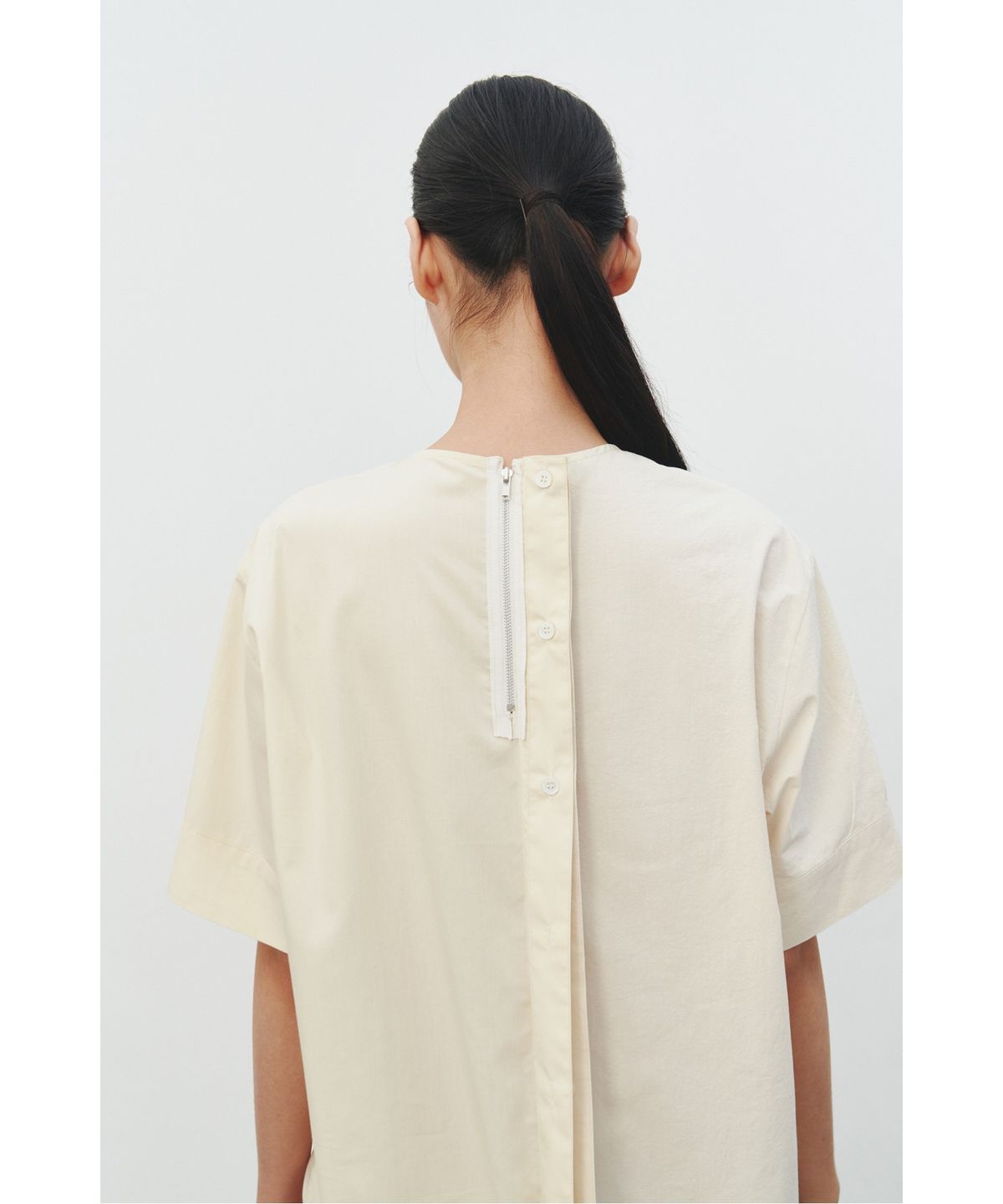 래코드(RECODE) Mock Neck Split Dress_RQDAM25572IVX