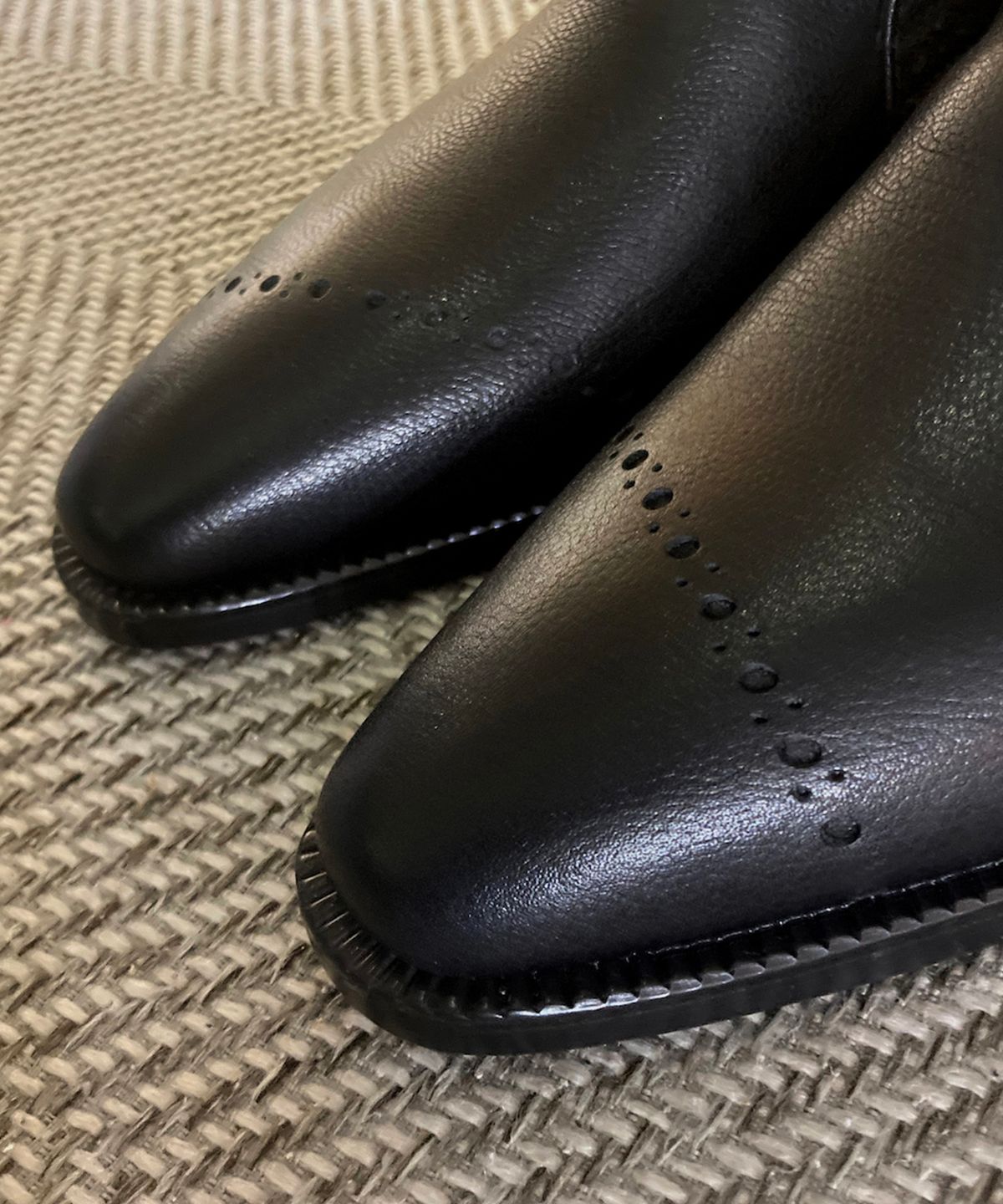 조앤슈(JOENSHOE) 콘체르토 브로깅 홀컷 옥스퍼드 오플블랙