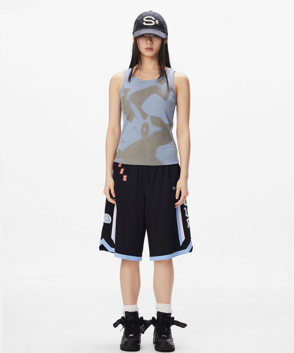 썬러브투어(SUNLOVETOUR) Jump Shorts Black