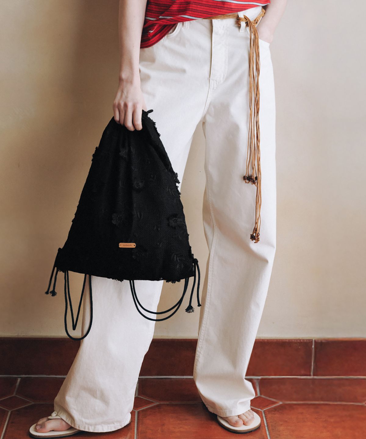앤니즈(ANDNEEDS) Bloom gym sack (black)