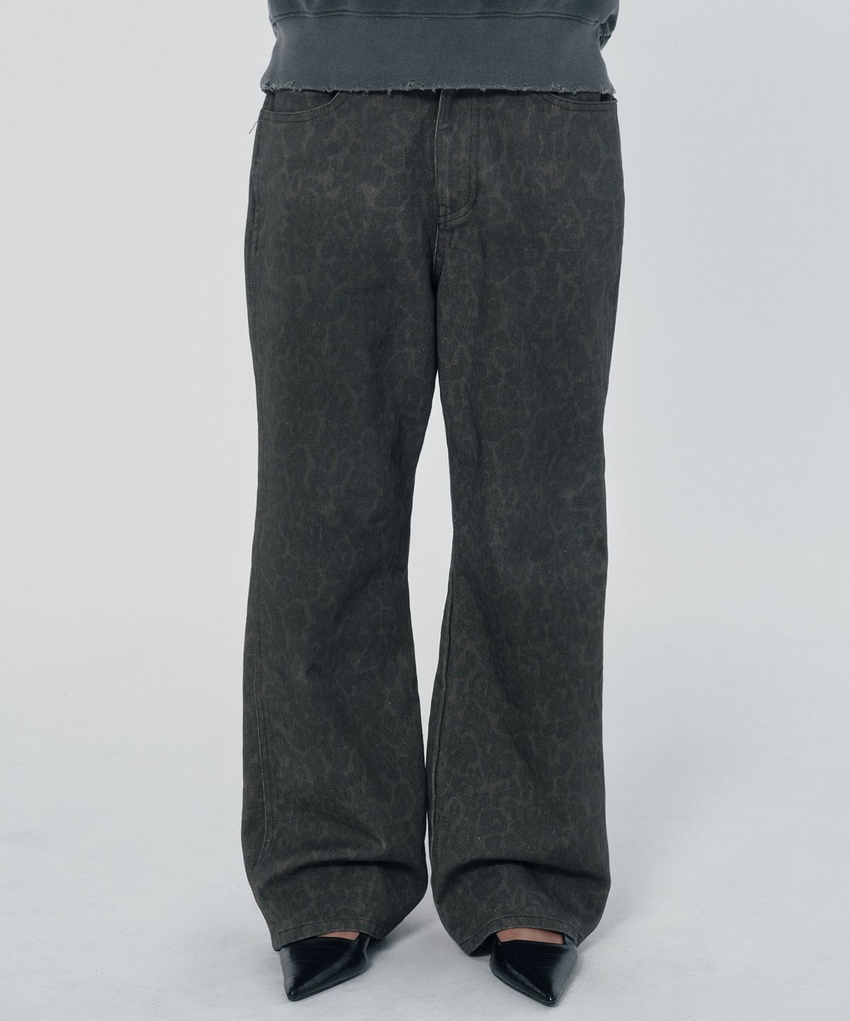 스웨이드(SUADE) LEOPARD JEAN [BLACK]