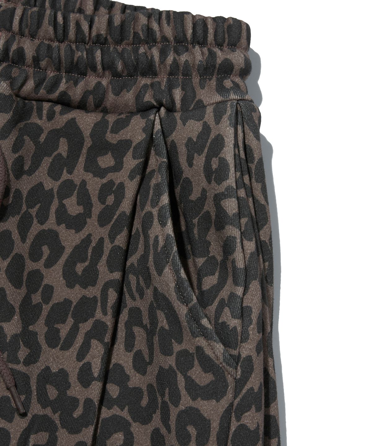 스웨이드(SUADE) TWO TUCK LONG PANTS [LEOPARD]