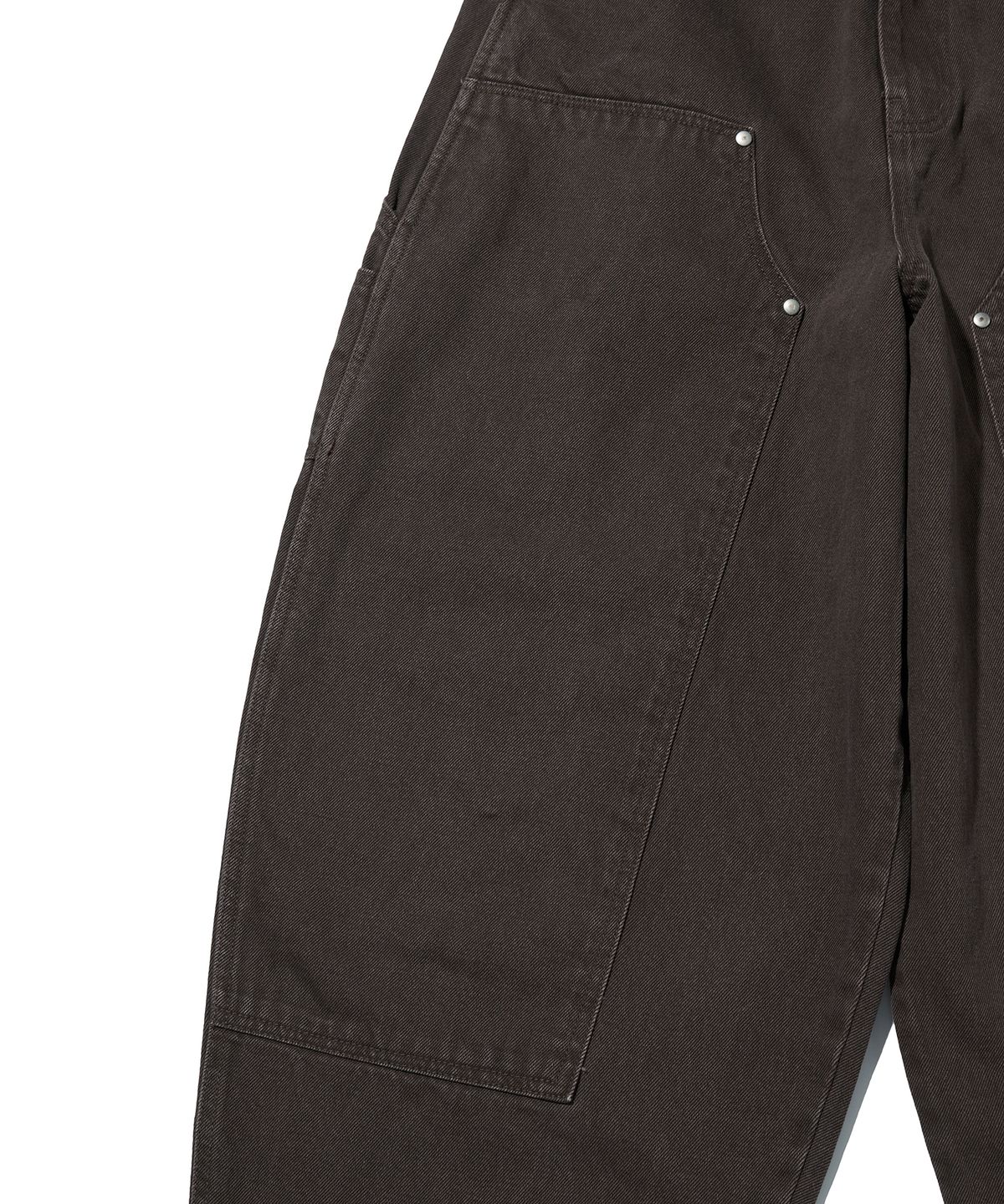 스웨이드(SUADE) CURVED DOUBLE KNEE PANTS [BROWN]