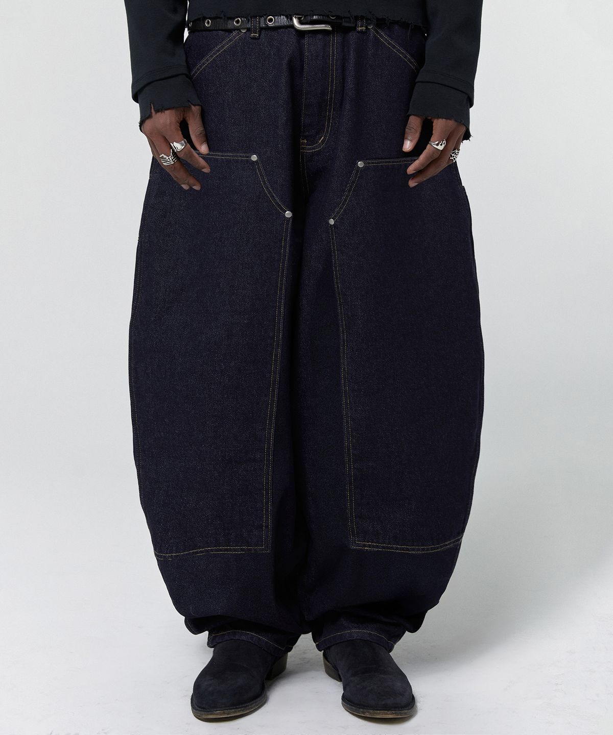 스웨이드(SUADE) CURVED DOUBLE KNEE PANTS [RAW INDIGO]
