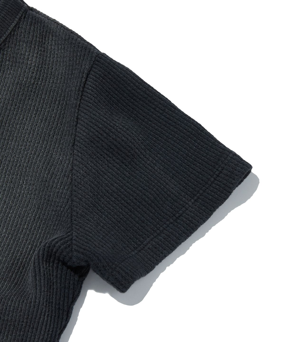 스웨이드(SUADE) WASHED THERMAL LOGO TEE [BLACK]