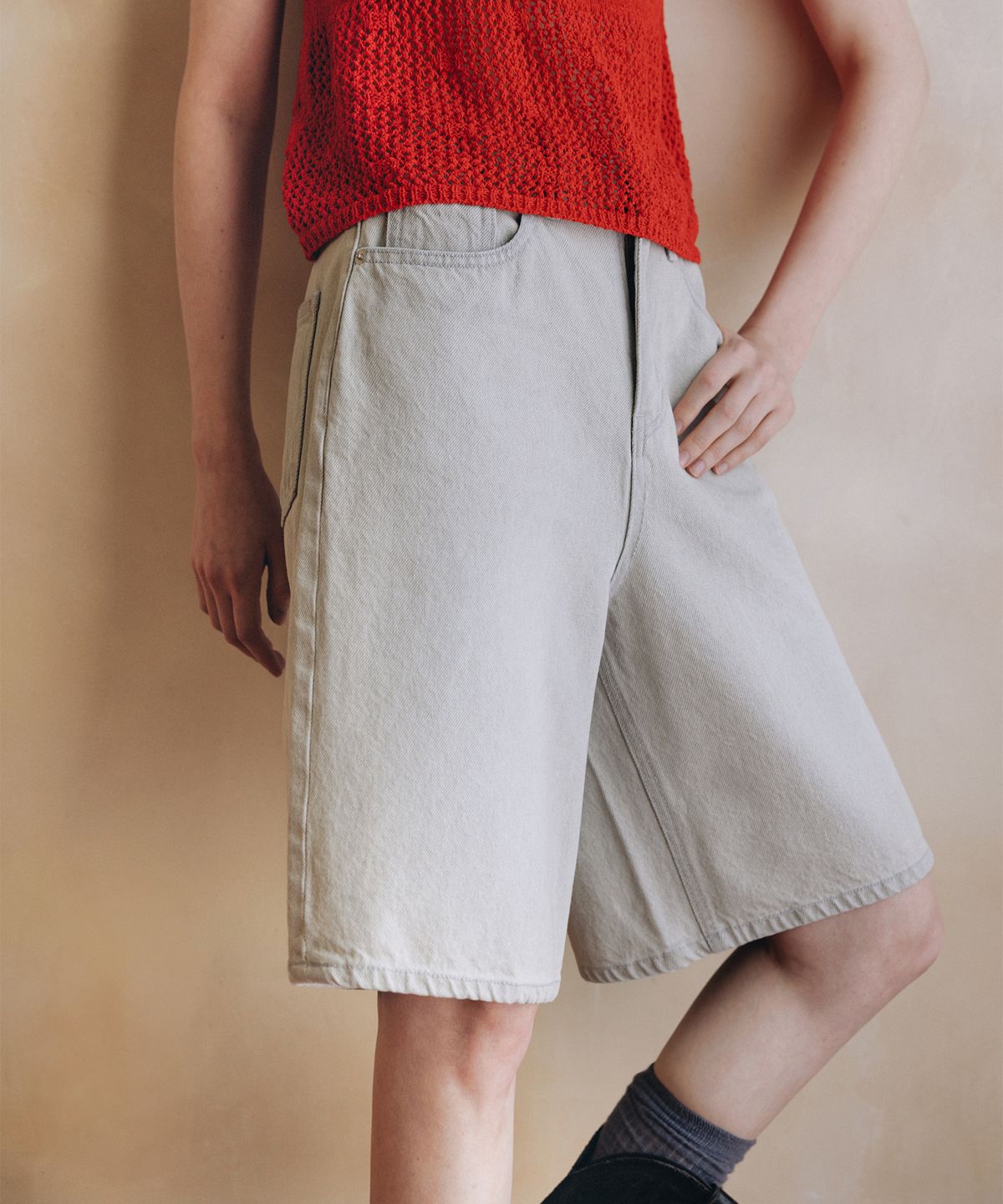 앤니즈(ANDNEEDS) Toby wide half denim (light gray)
