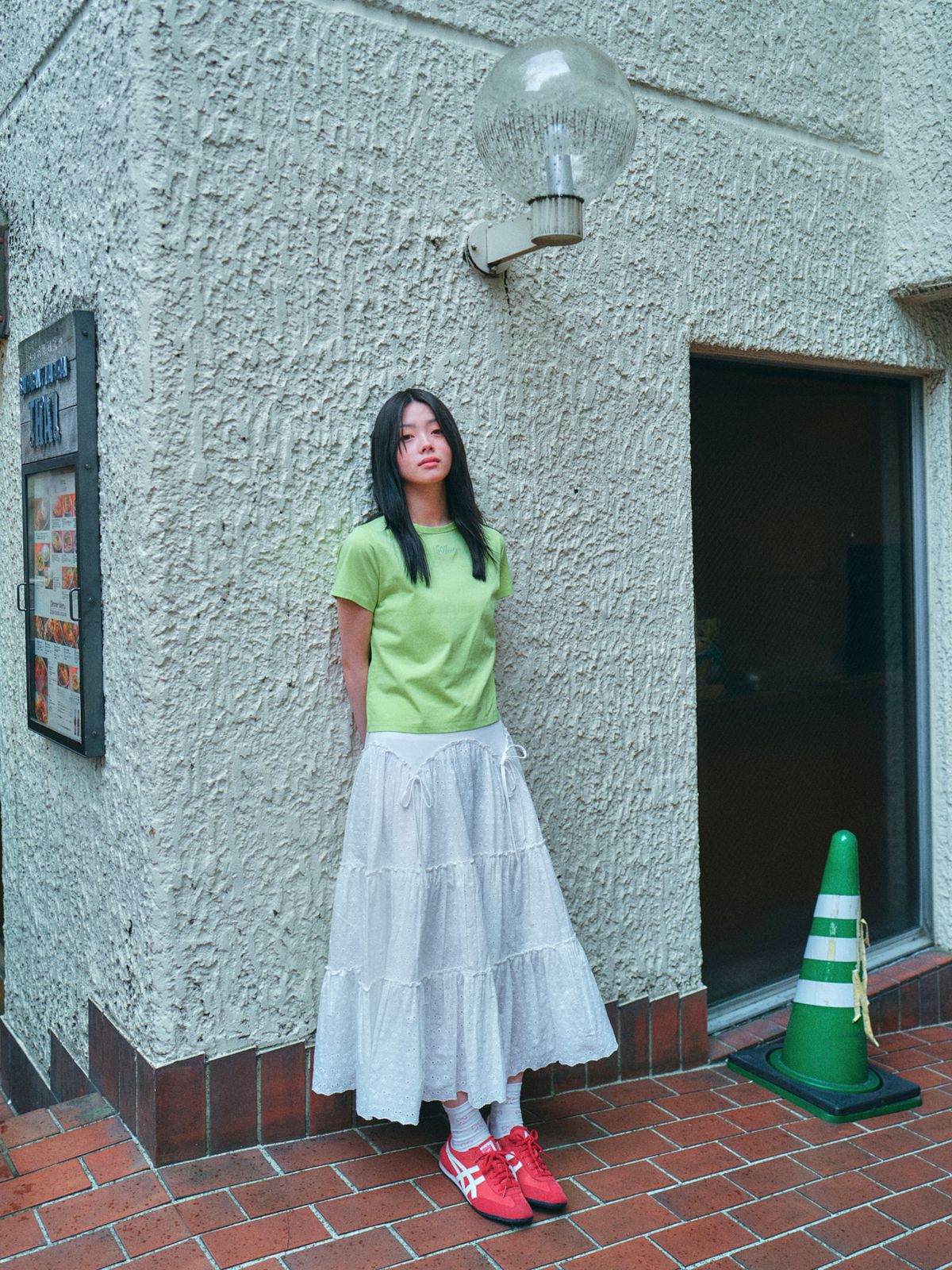 로액슈얼(LO AXUAL) PUNCHING LACE RIBBON TIERD SKIRT_OFF WHITE