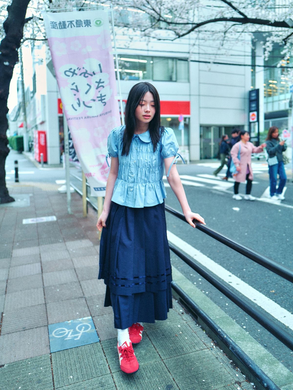 로액슈얼(LO AXUAL) SHIRRING PUFF SHIRTS_SKYBLUE