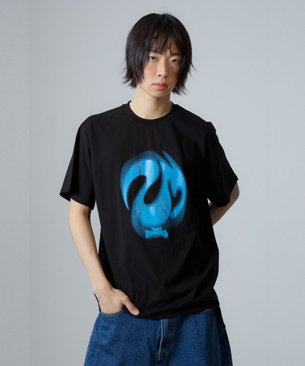 낫띵이즈베럴댄미(NOTHINGISBETTERTHANME) SIGNATURE SYMBOL TEE_black