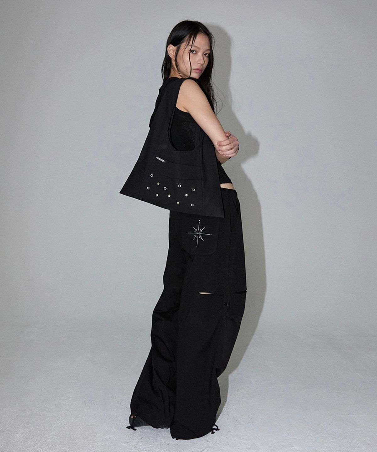 이네기(INEGI) Organic Slit String Pants (black)