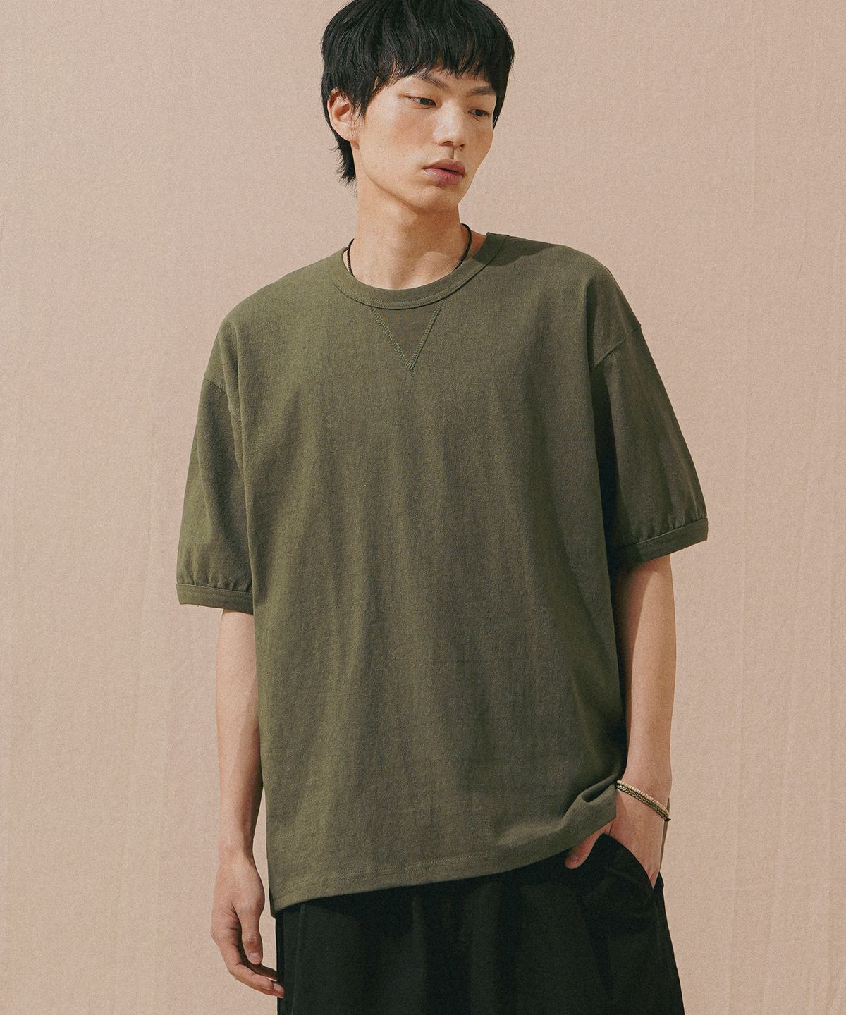 퍼스텝(PERSTEP) 볼드 헤리티지 반팔티셔츠 올리브카키 JUST4704