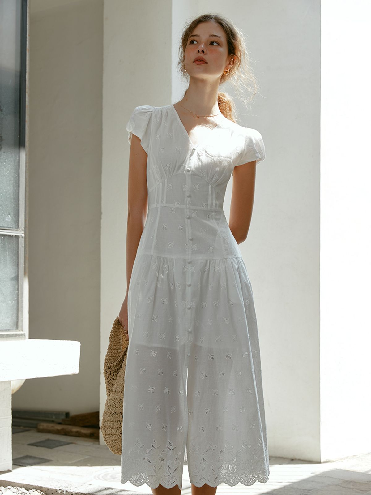 르니나(LENINA) LILIANA puff sleeve embroidery dress_WHITE