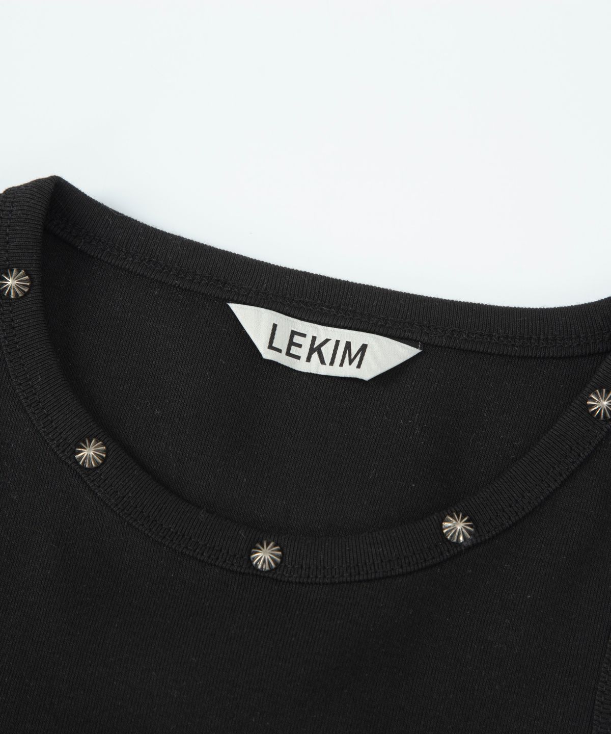 레킴(LEKIM) LWE 스터드 나시 블랙 (UNISEX)