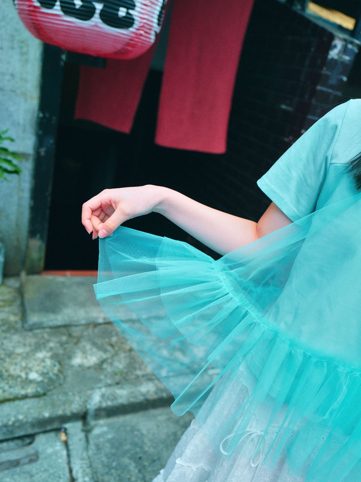 로액슈얼(LO AXUAL) MESH LAYERD FRILL T-SHIRTS_MINT