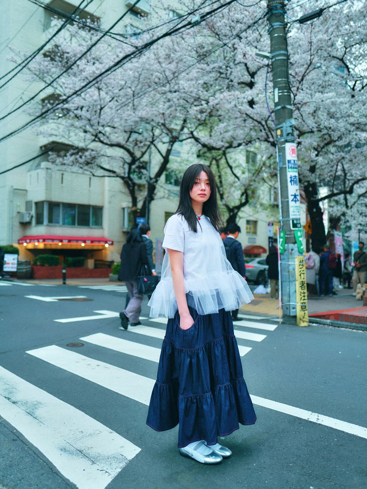 로액슈얼(LO AXUAL) MESH LAYERD FRILL T-SHIRTS_WHITE