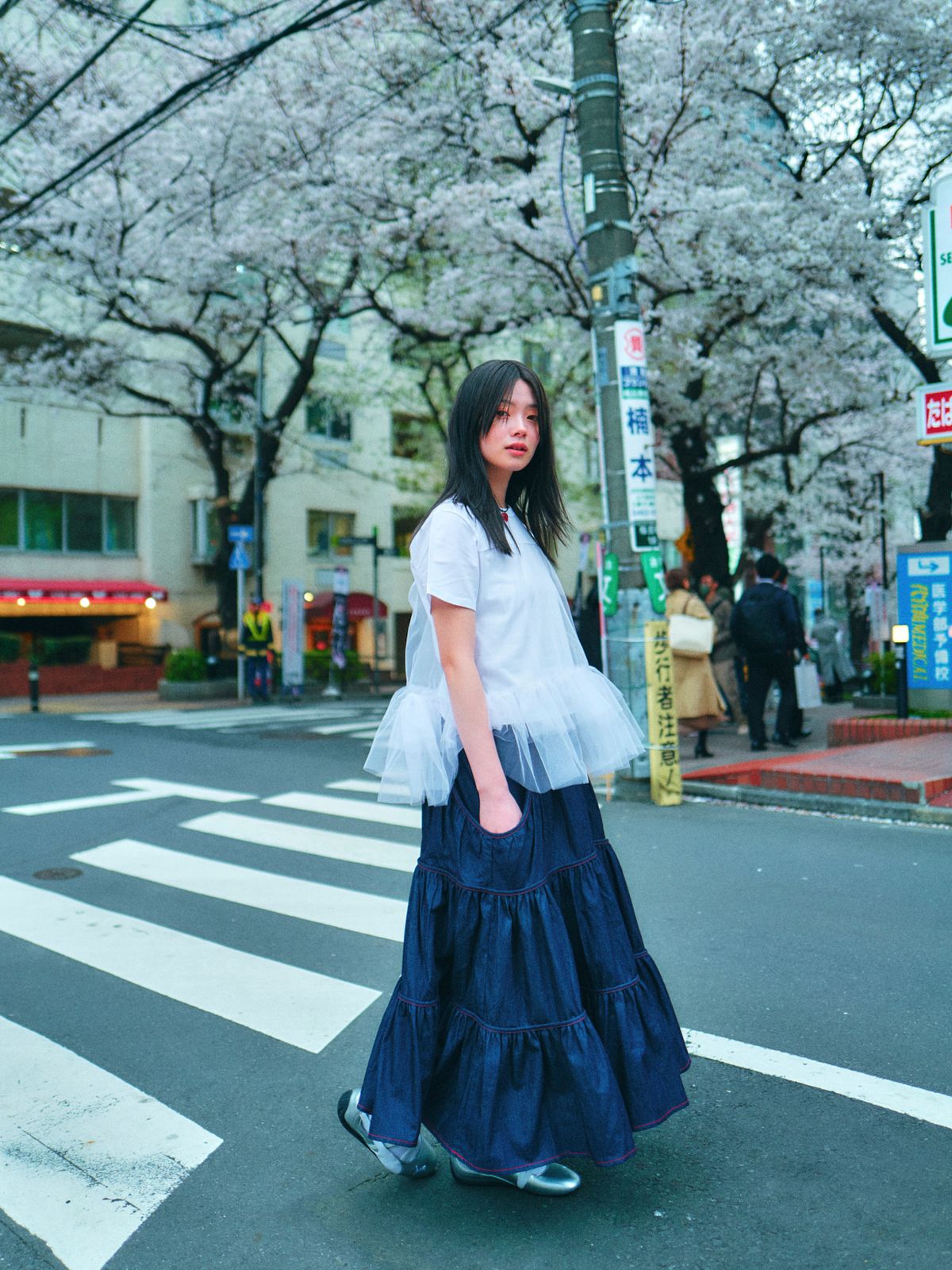 로액슈얼(LO AXUAL) MESH LAYERD FRILL T-SHIRTS_WHITE