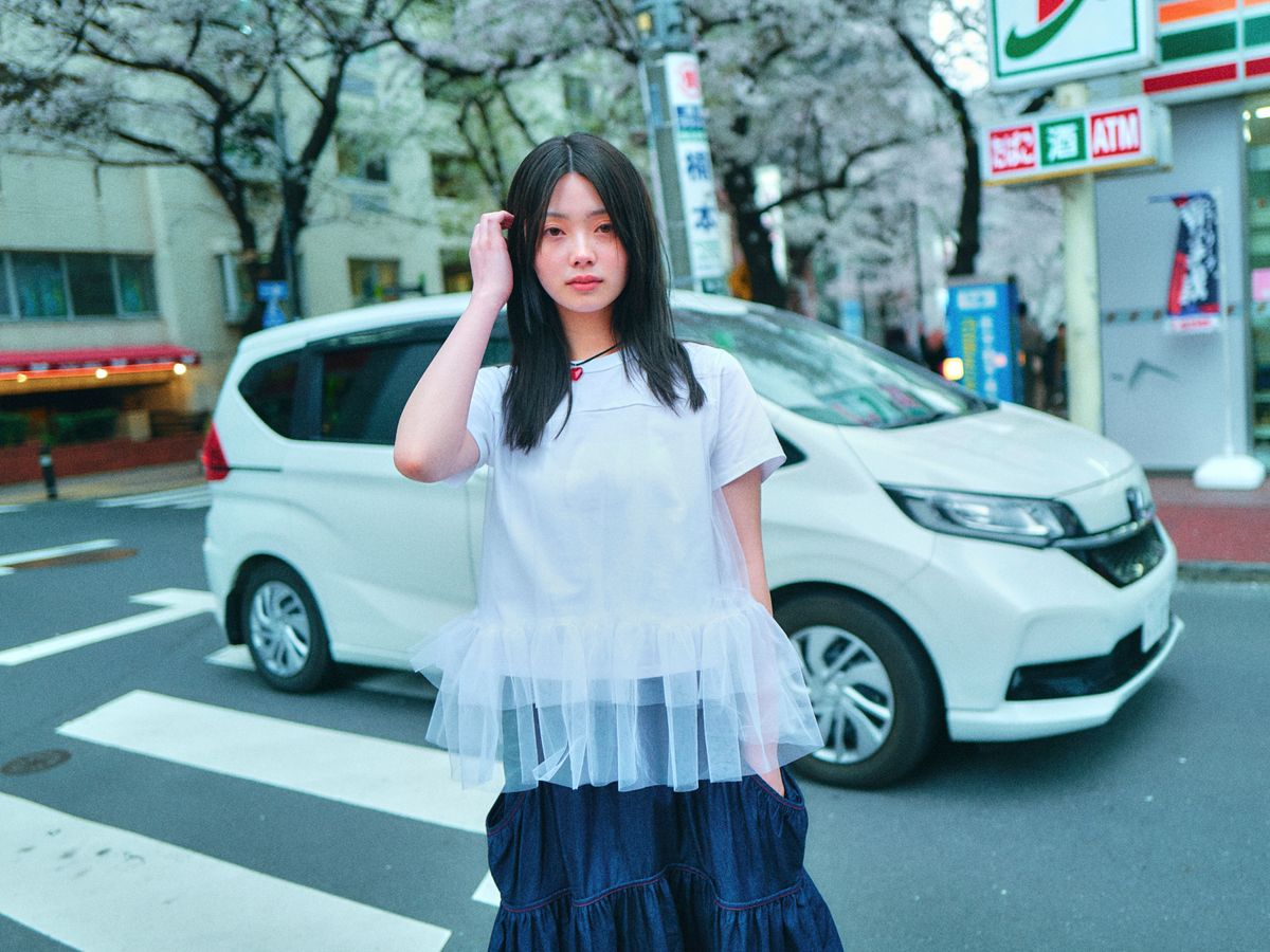 로액슈얼(LO AXUAL) MESH LAYERD FRILL T-SHIRTS_WHITE