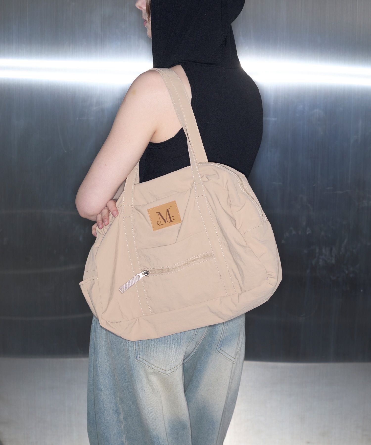 【MUCENT】 AMANDA FRONT POKET SHOULDER BAG UNISEX / 追跡付 MUSINSA公式 | MUCENT Amanda Front Pocket Shoulder Bag Unisex