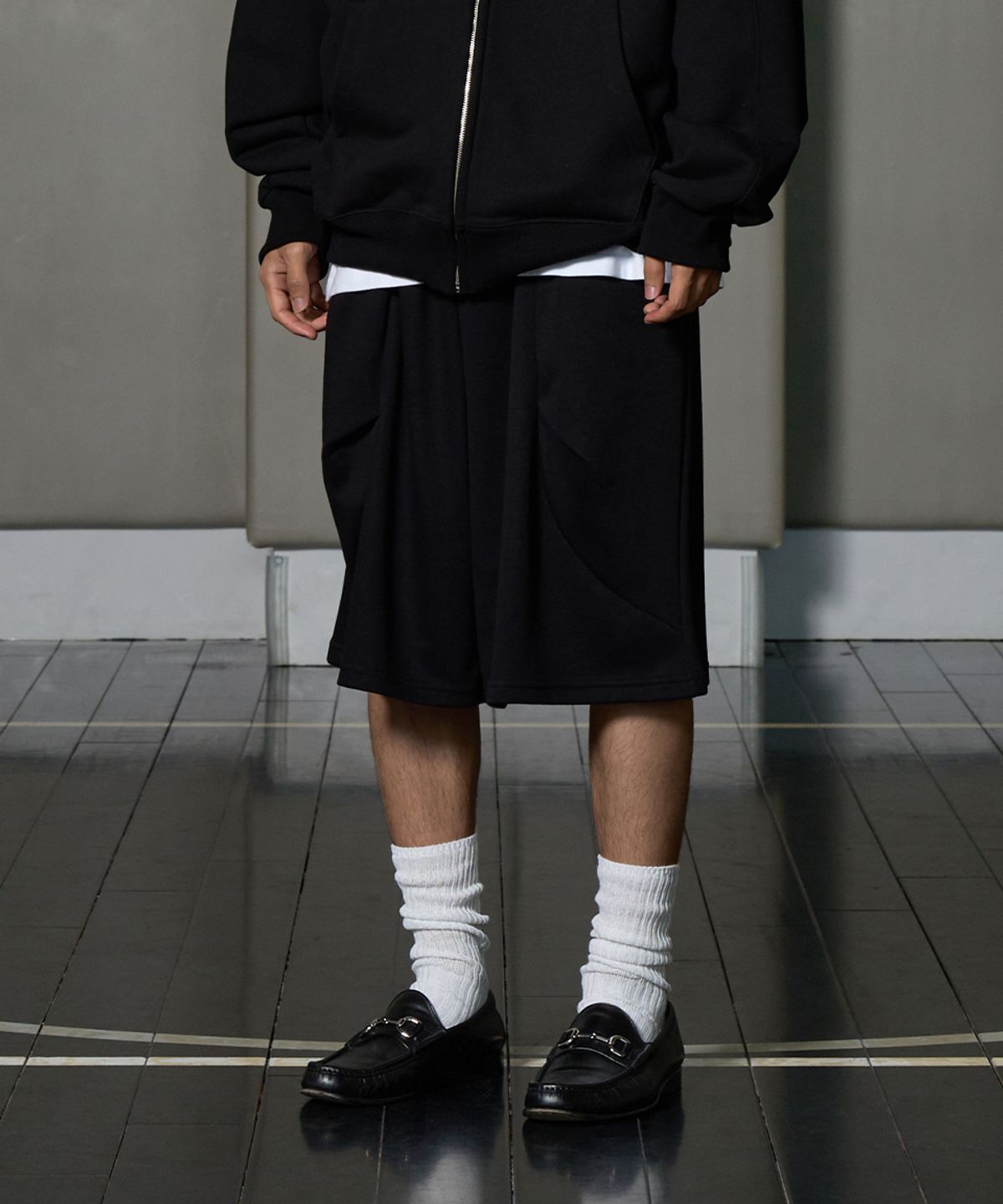페이더먼트(FADERMENT) 웨이브턱 버뮤다 스웨트쇼츠_4Size 2Color