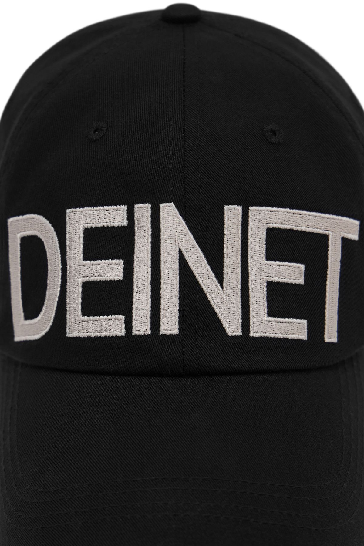 다이닛(DEINET) DEINET BIG LOGO CAP IN BLACK