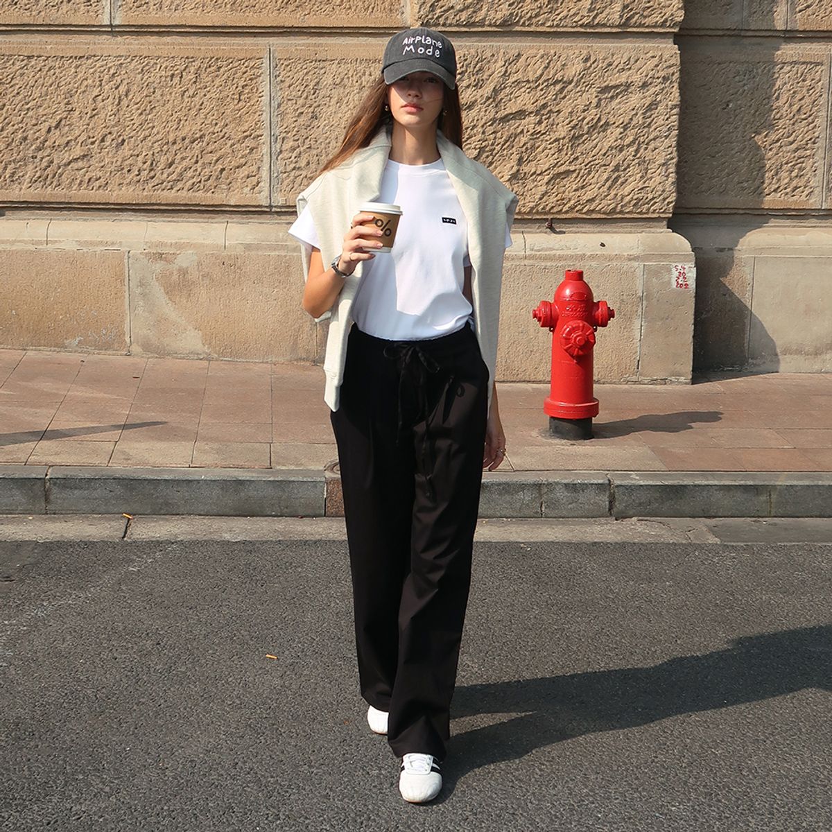 인지액티브(INJIACTIVE) Strap Pintuck Sensual Pants 블랙