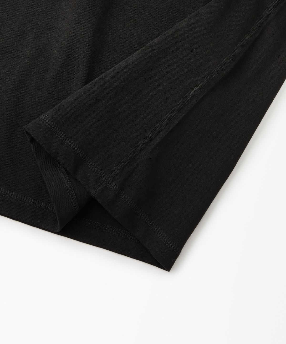 아웃스탠딩(OUTSTANDING) [2PACK] HENLEY NECK HALF SLEEVE TEE_OFF WHITE/BLACK