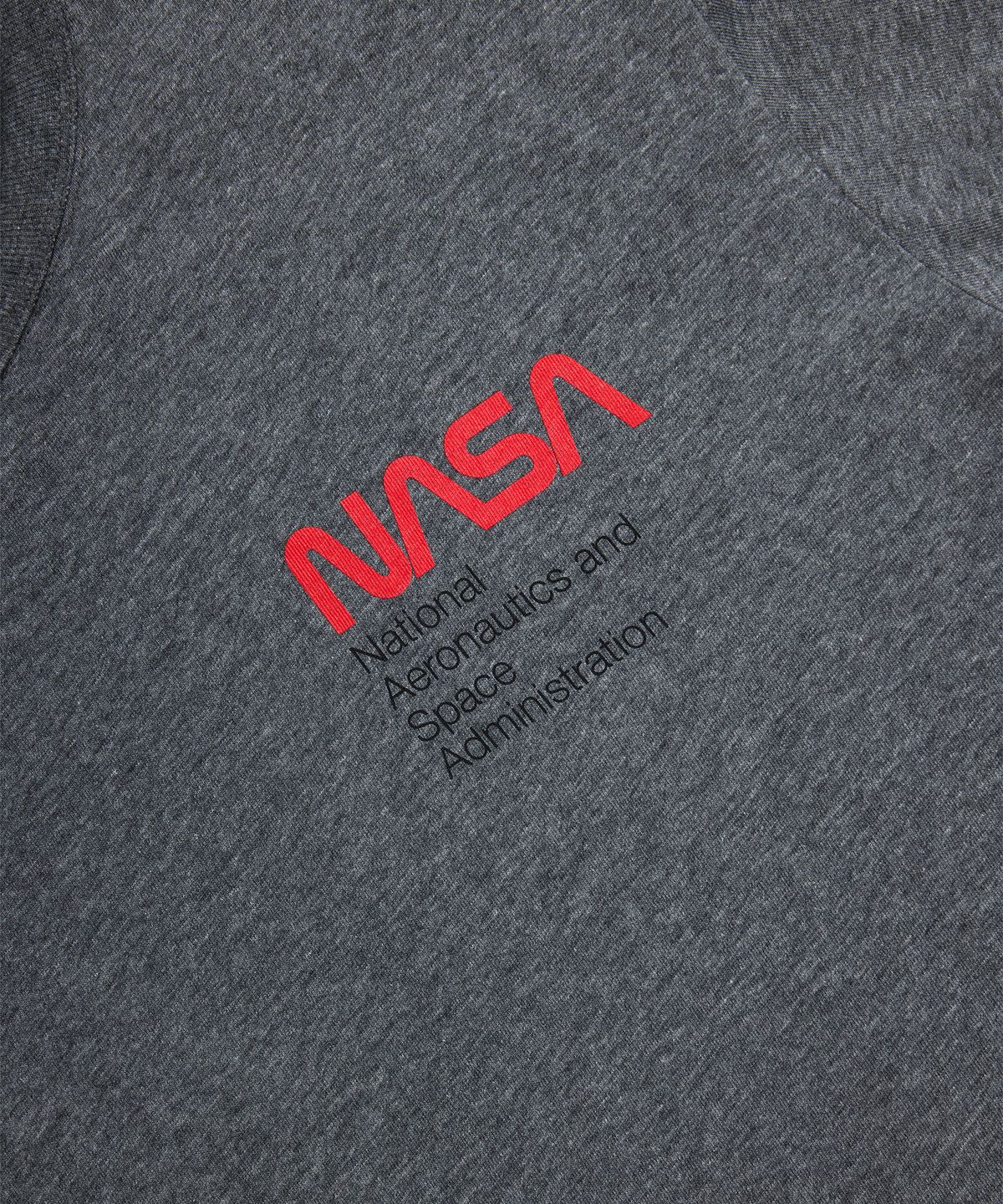 알파 인더스트리(ALPHA INDUSTRIES) 나사 웜 로고 GEN II 티 다크 차콜 헤더