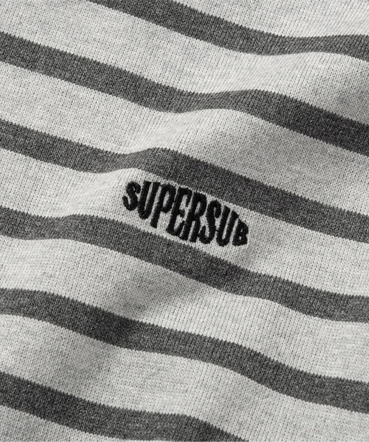 슈퍼서브(SUPERSUB) 10수 스트라이프 크롭 반팔티-그레이