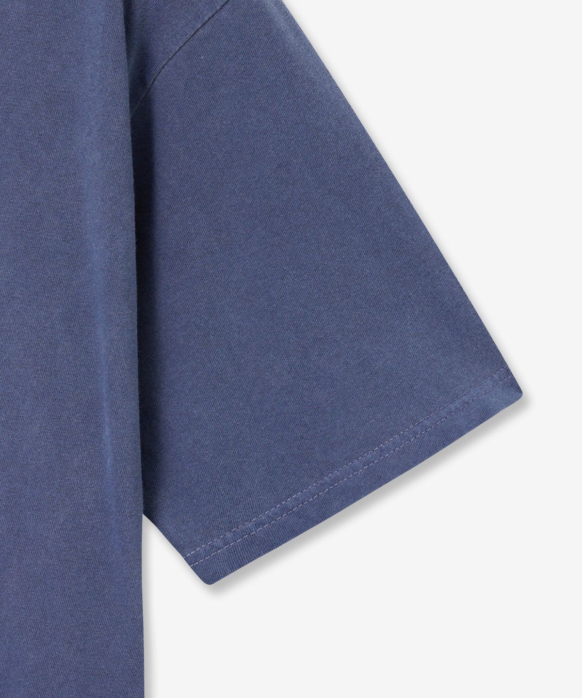 브이투(VTWO) 라이너스 스누피 피그먼트 티셔츠 (NAVY)