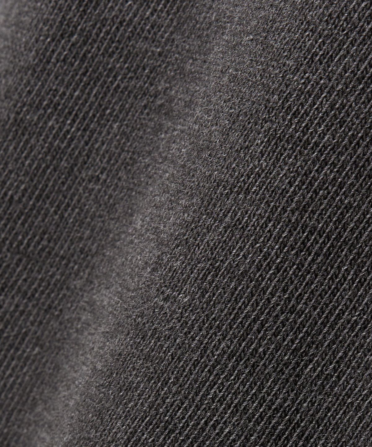 브이투(VTWO) 조깅 스누피 피그먼트 티셔츠 (CHARCOAL)