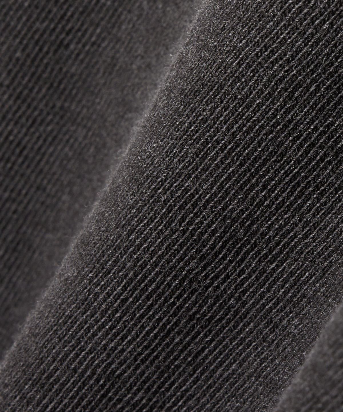 브이투(VTWO) 찰리 브라운 피그먼트 티셔츠 (CHARCOAL)