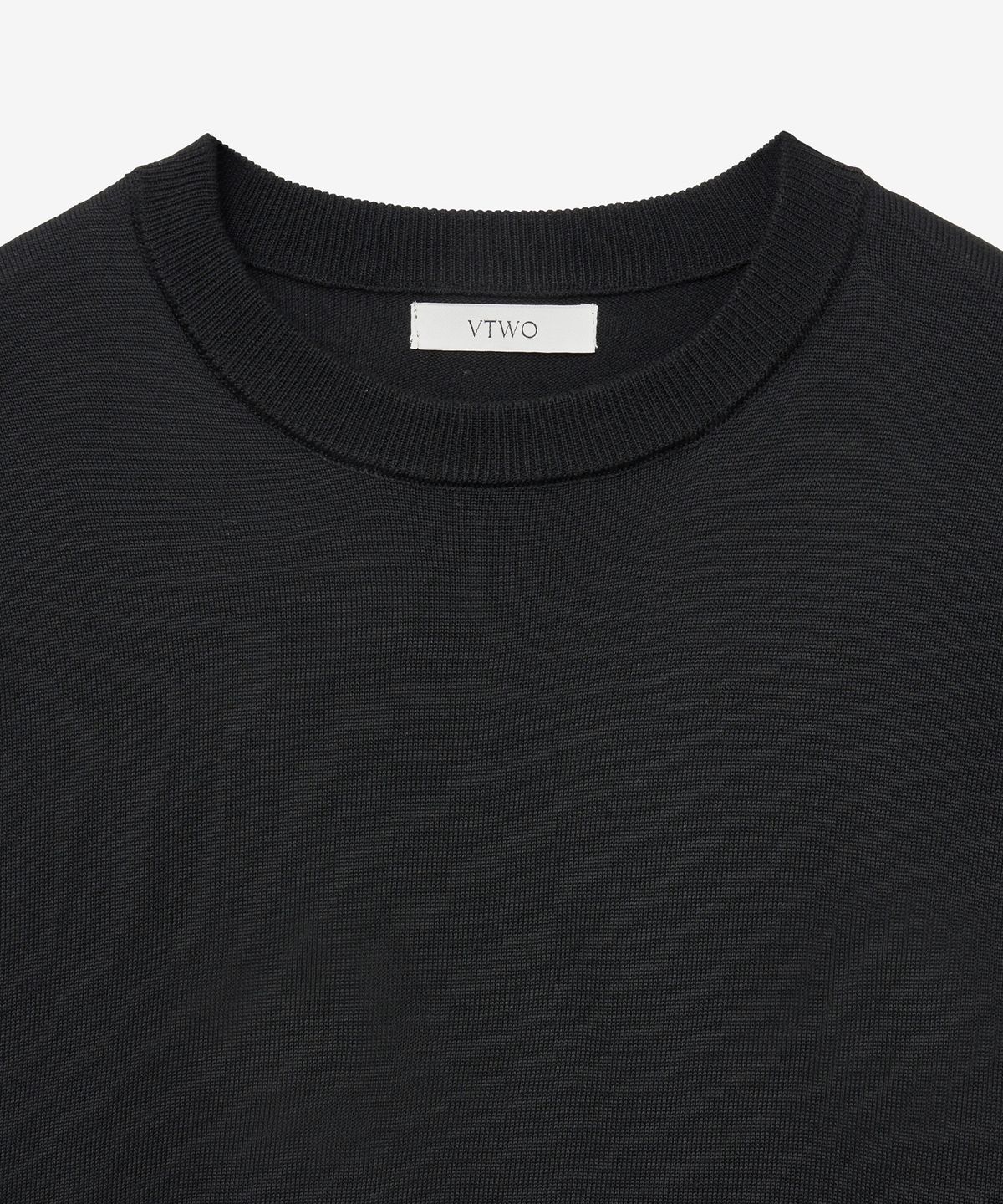 브이투(VTWO) 쿨 워셔블 라운드 넥 하프 니트 (BLACK)