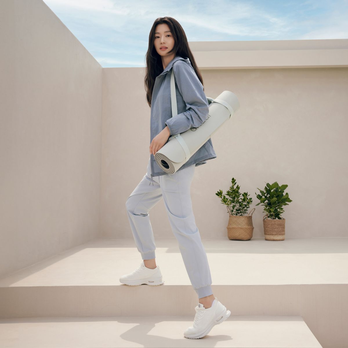 안다르(ANDAR) [SET] 윈드자켓 & 썸머 조거팬츠