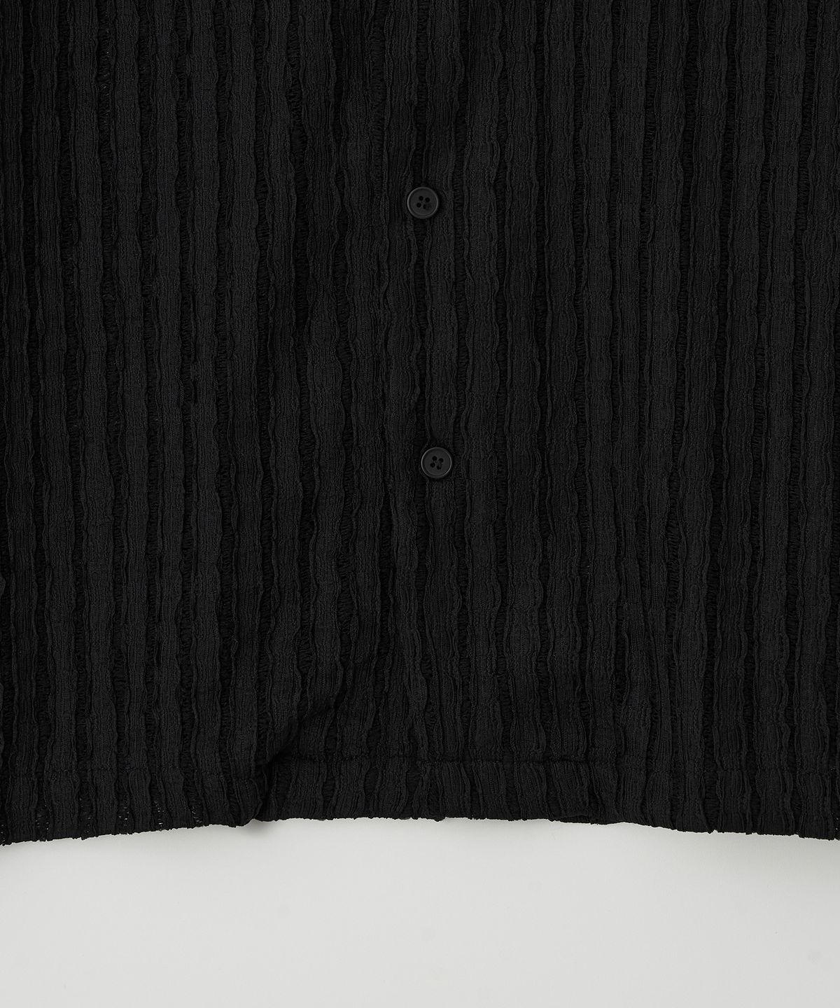 조질롱(JOJILONG) JN160 Crochet Open Collar 1/2 Shirt - BLACK