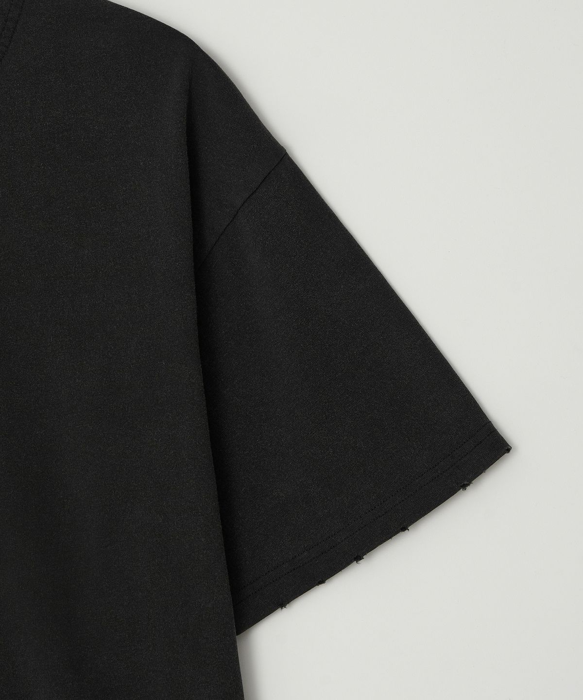 조질롱(JOJILONG) JN103 Distress Old T-Shirt - BLACK