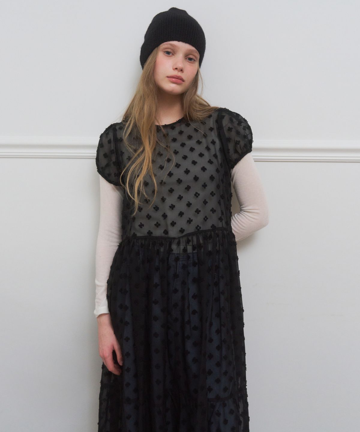 어몽(AMONG) A SHEER PUFF SLEEVE DRESS_BLACK