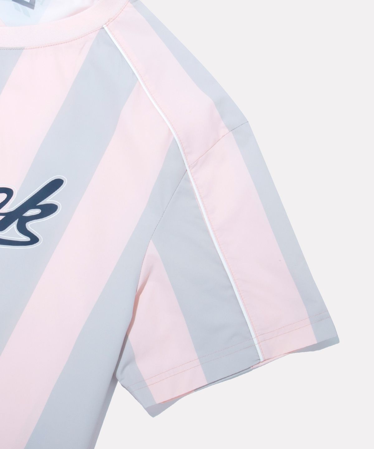 리복(REEBOK) 뉴베이직 레터링 반팔 피스테 - 핑크
