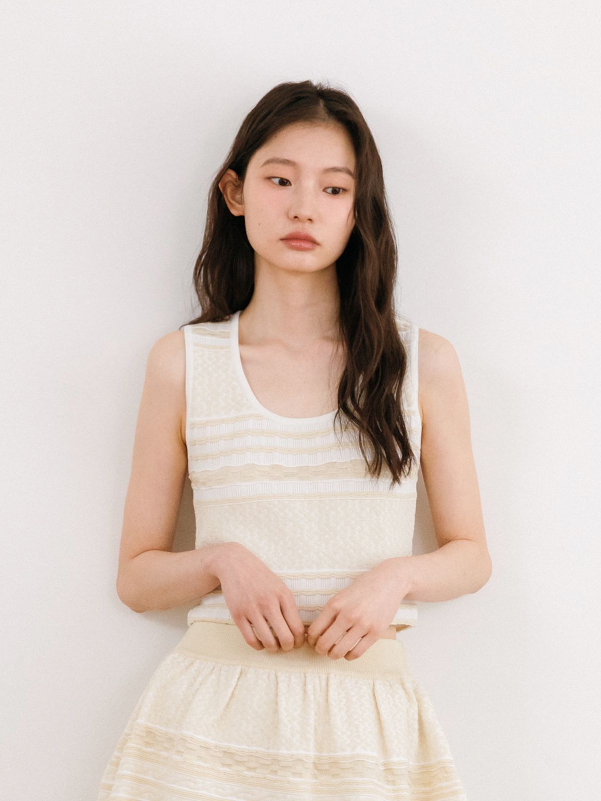 틴닛(TINKNIT) 투톤 자카드 니트나시_라이트옐로우