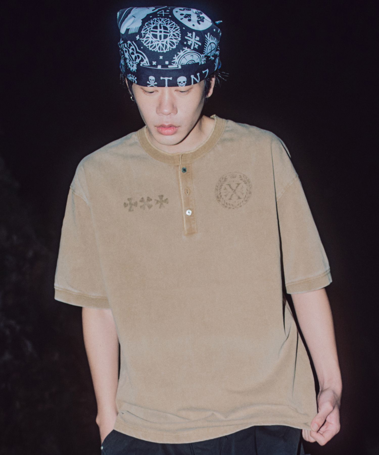 MUSINSA | XTONZ XTT141 Clover Vintage Washing Henley Neck T