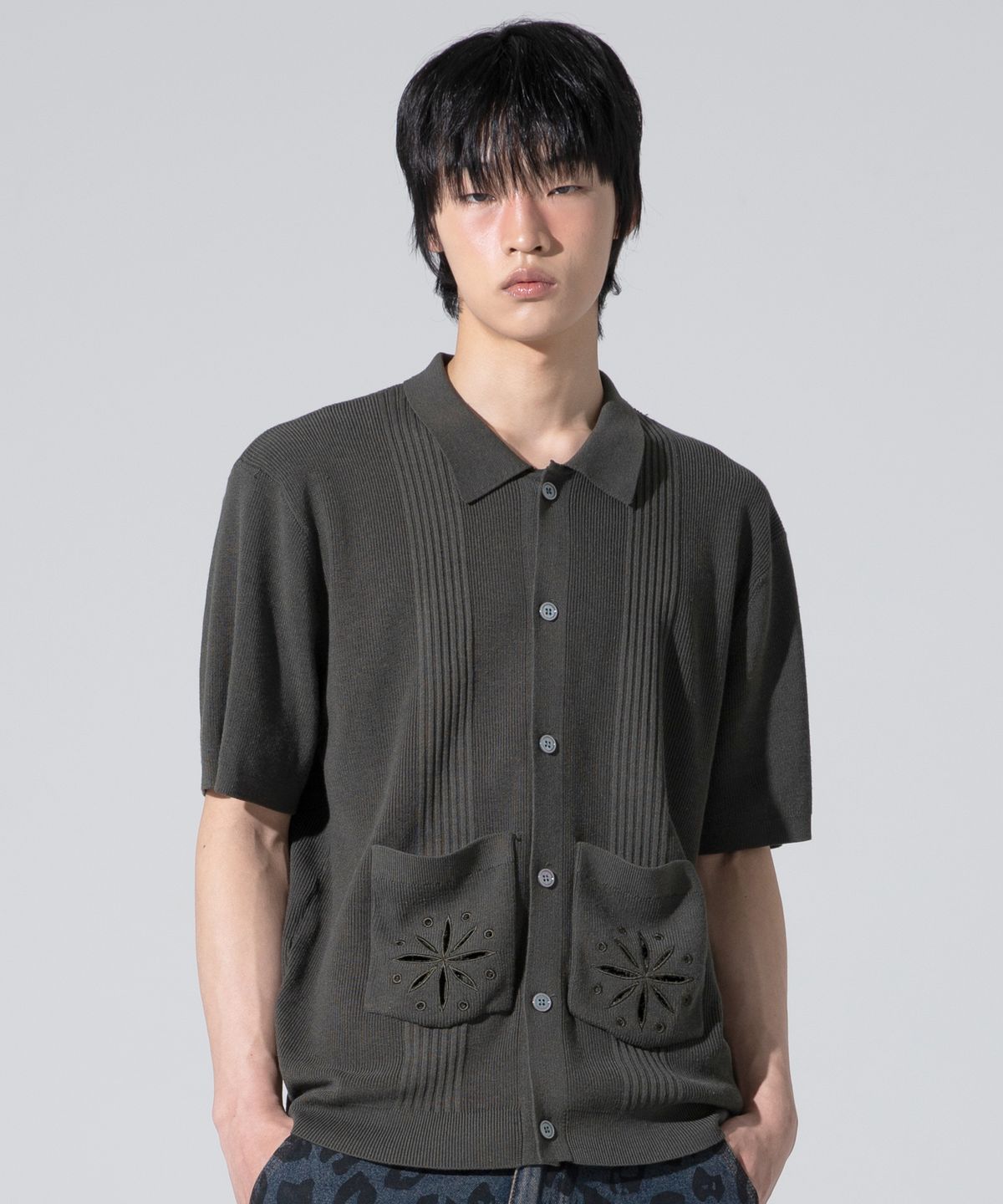 엑스톤즈(XTONZ) XTK152 쿠바 카라 반팔 니트 가디건 (KHAKI)