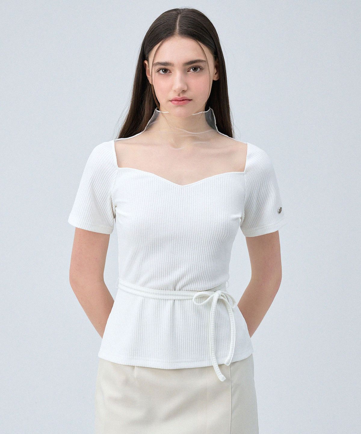 미케네(MICANE) 데비카 시어 하트넥 티