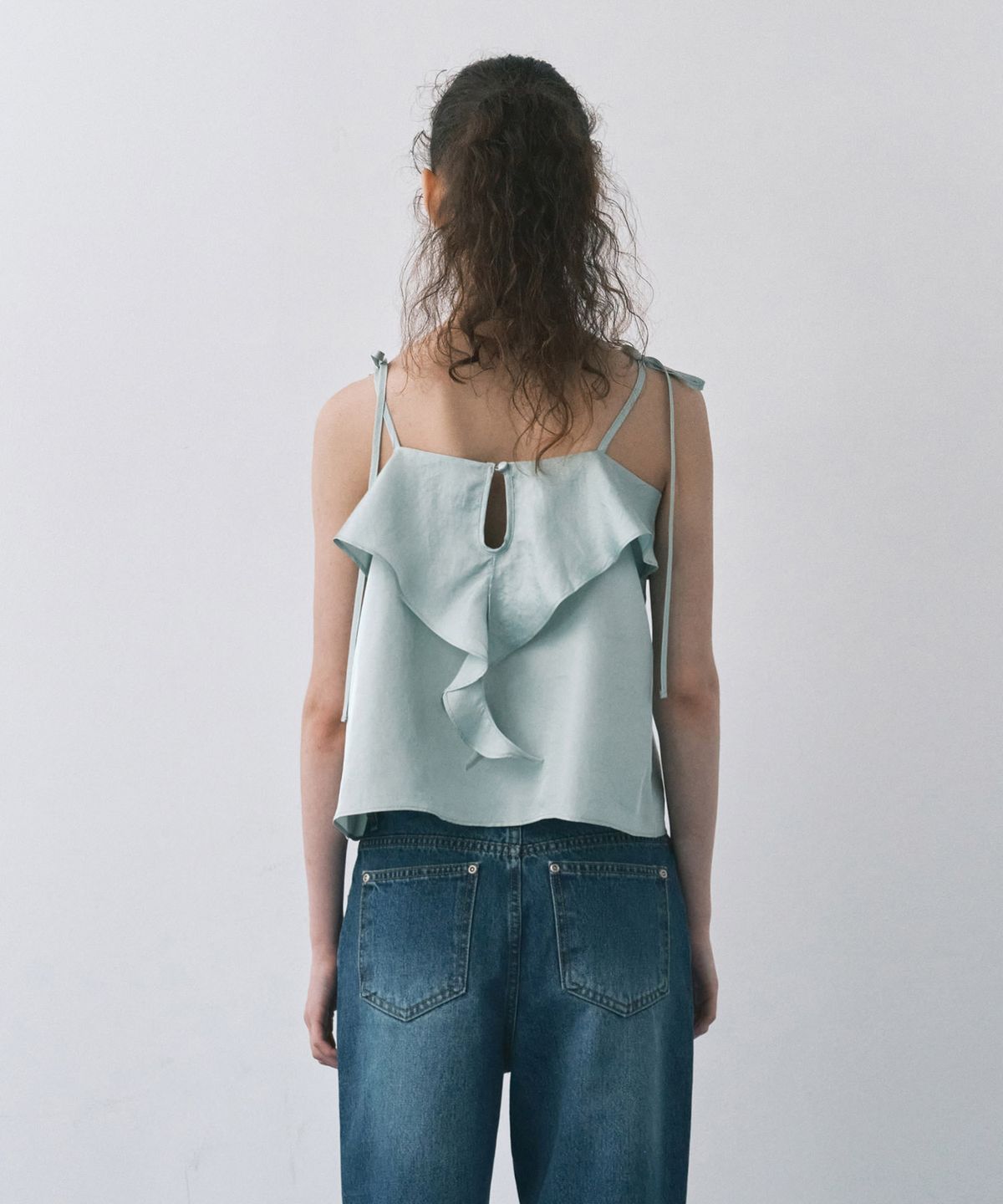 마이스(MAIS) RUFFLE CAMISOLE BLOUSE / MINT